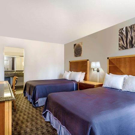 Howard Johnson By Wyndham Scottsdale Old Town Eksteriør bilde