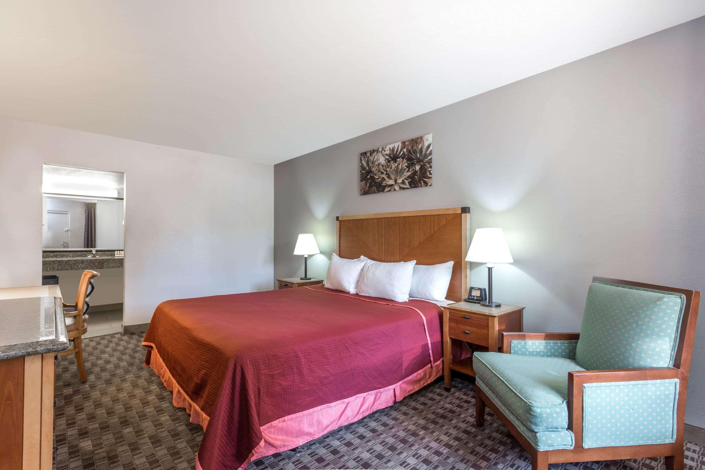 Howard Johnson By Wyndham Scottsdale Old Town Eksteriør bilde
